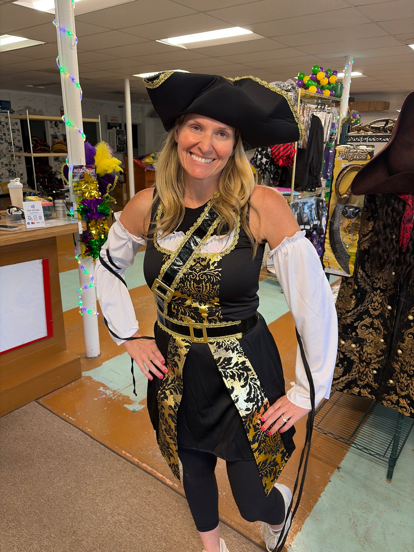 LADIES BLACK SEA BUCCANEER COSTUME