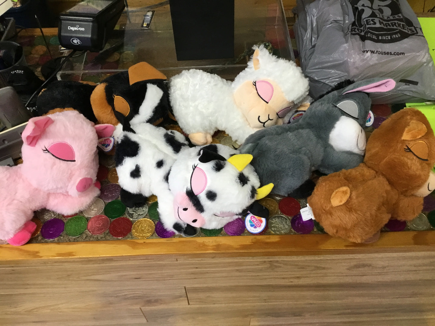 DOZY FARM ANIMALS