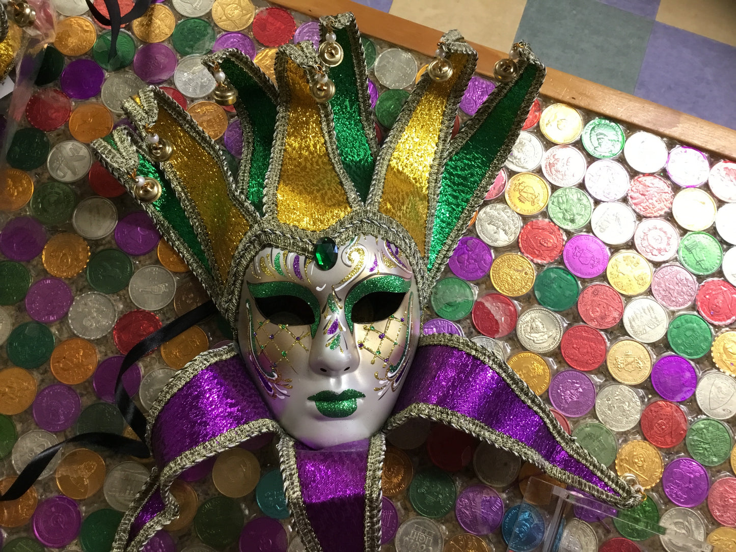 GREEN FULL FACE MASK W/HORNS
