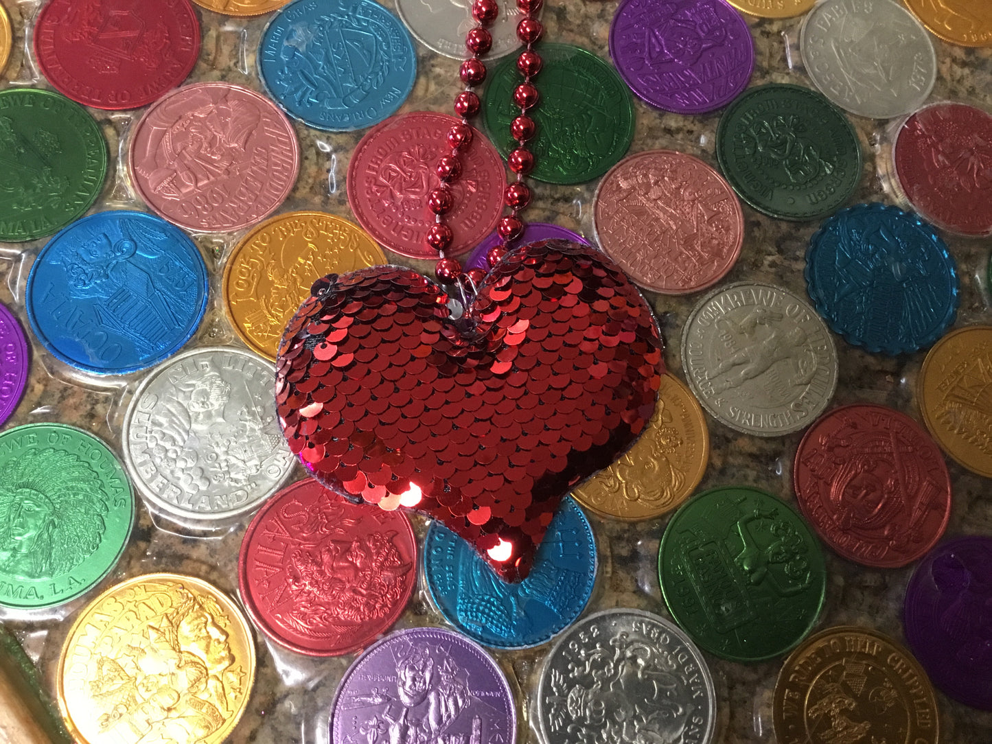SEQUIN HEART 33" DZ