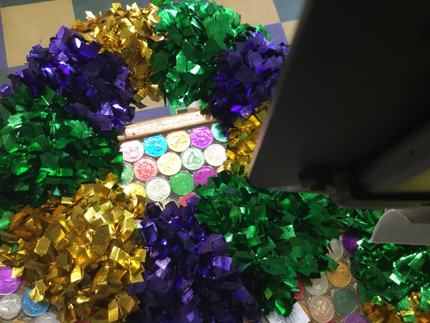 MARDI GRAS TINSEL WREATH