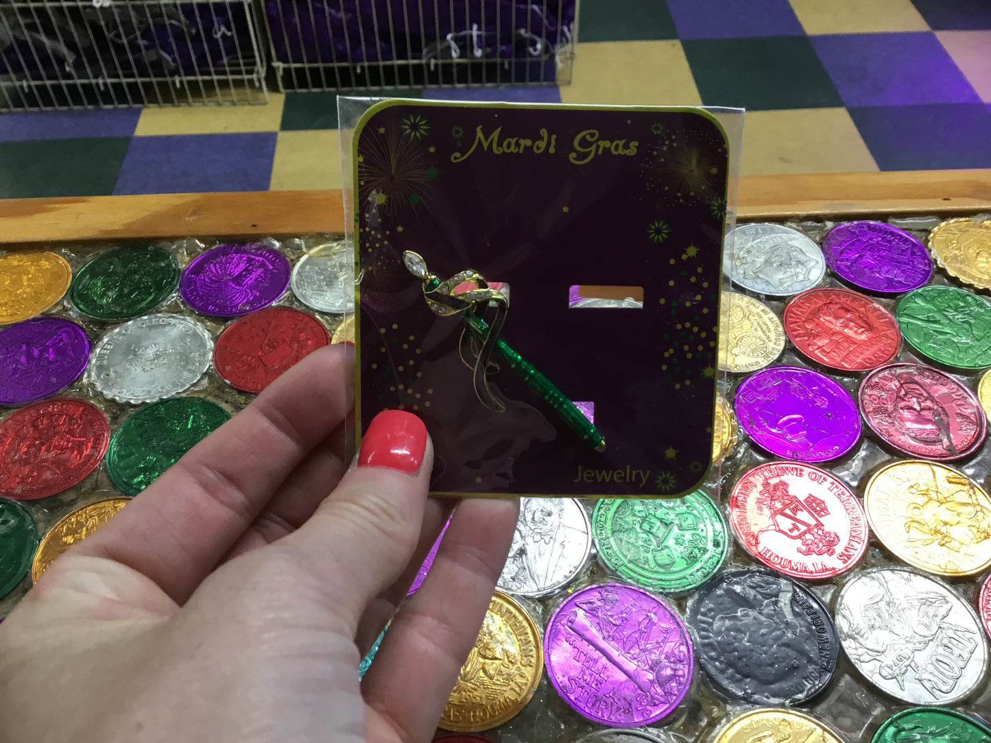 MARDI GRAS SCEPTOR PIN
