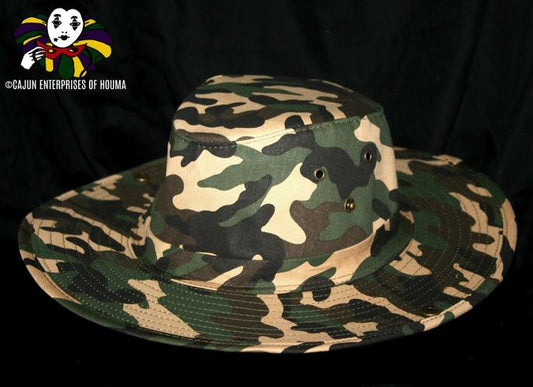CAMOUFLAGE HAT