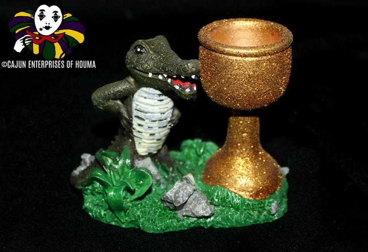 ALLIGATOR CANDLE HOLDER