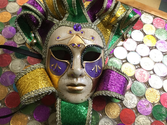 FULL FACE MARDI GRAS MASK WITH 10 HORNS