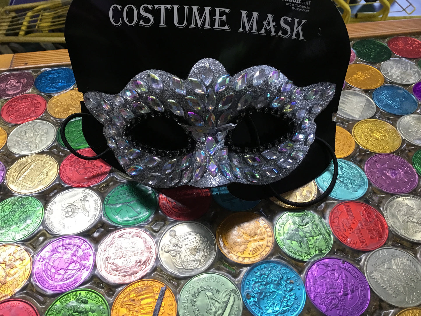 JEWELED COSTUME MASK SILVER