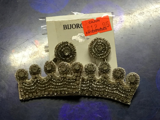 Crown White Seed Bead
