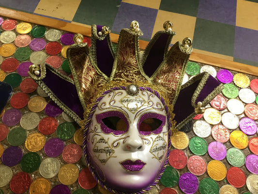 PURPLE WHITE FACE MUSIC NOTE MASK WITH PURPLE HORNS