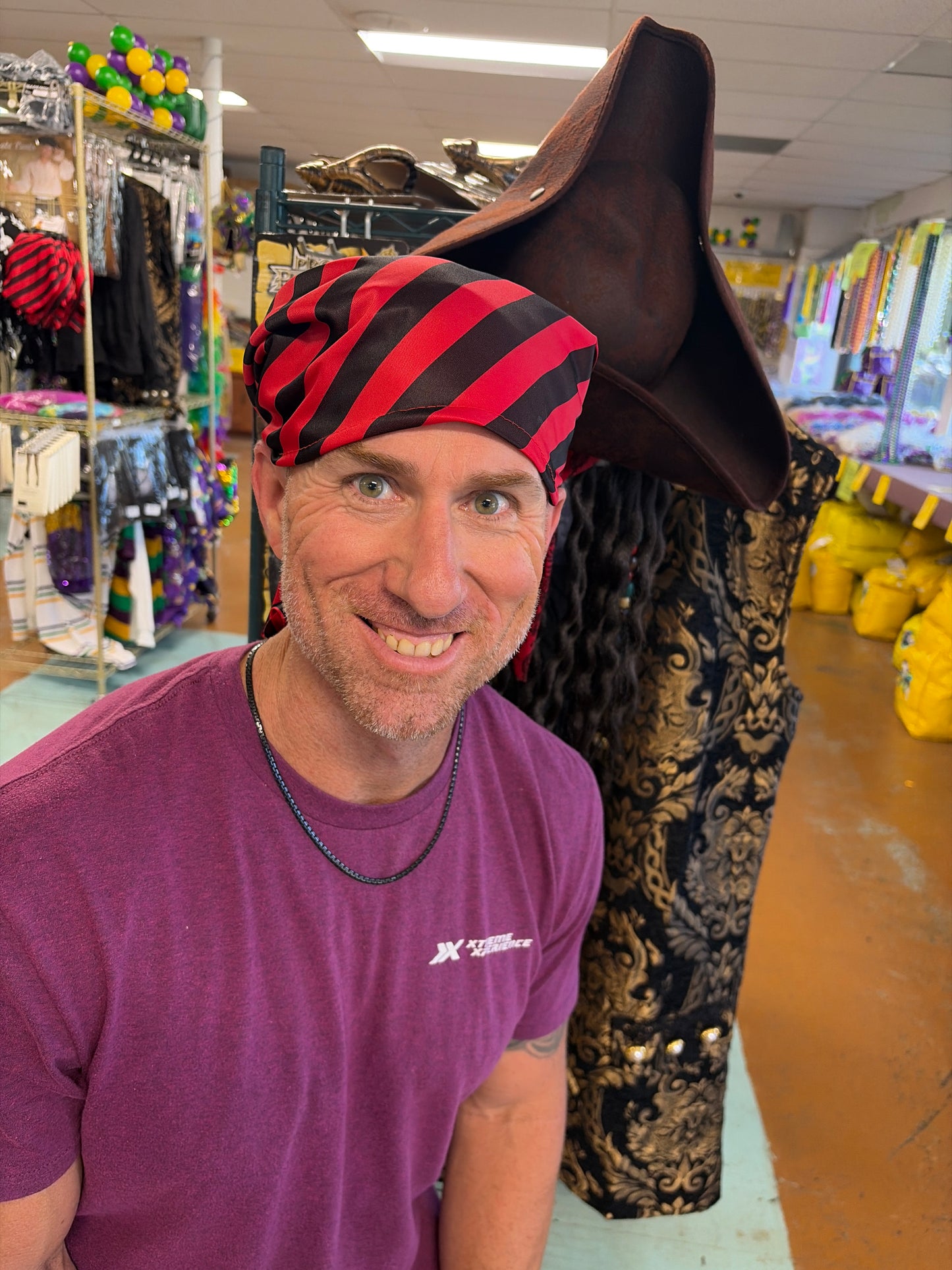 RED & BLACK PIRATE STRIPED BANDANA
