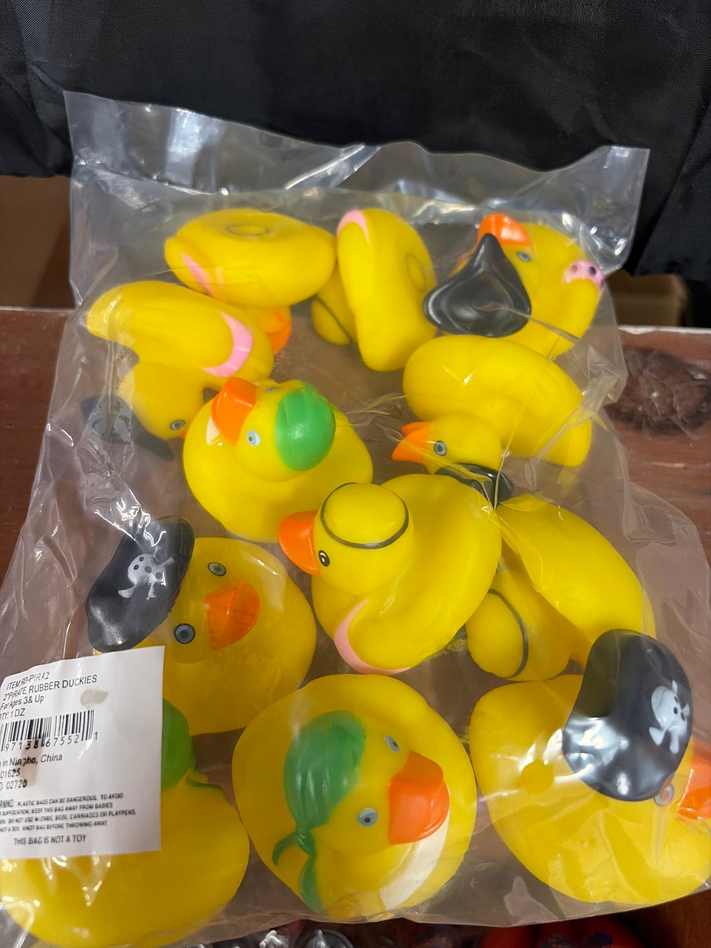 2" RUBBER PIRATE DUCK