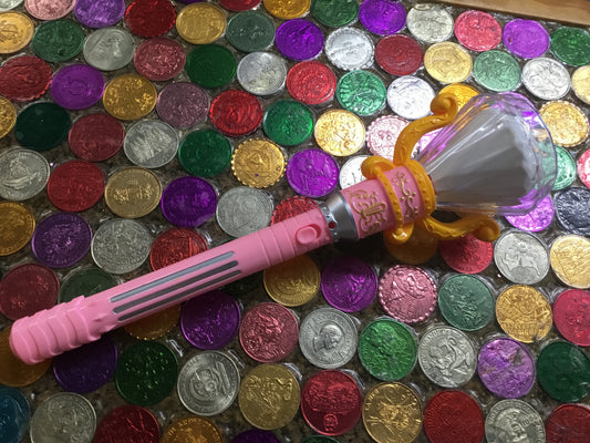 LIGHT UP DIAMOND SPINNING WAND