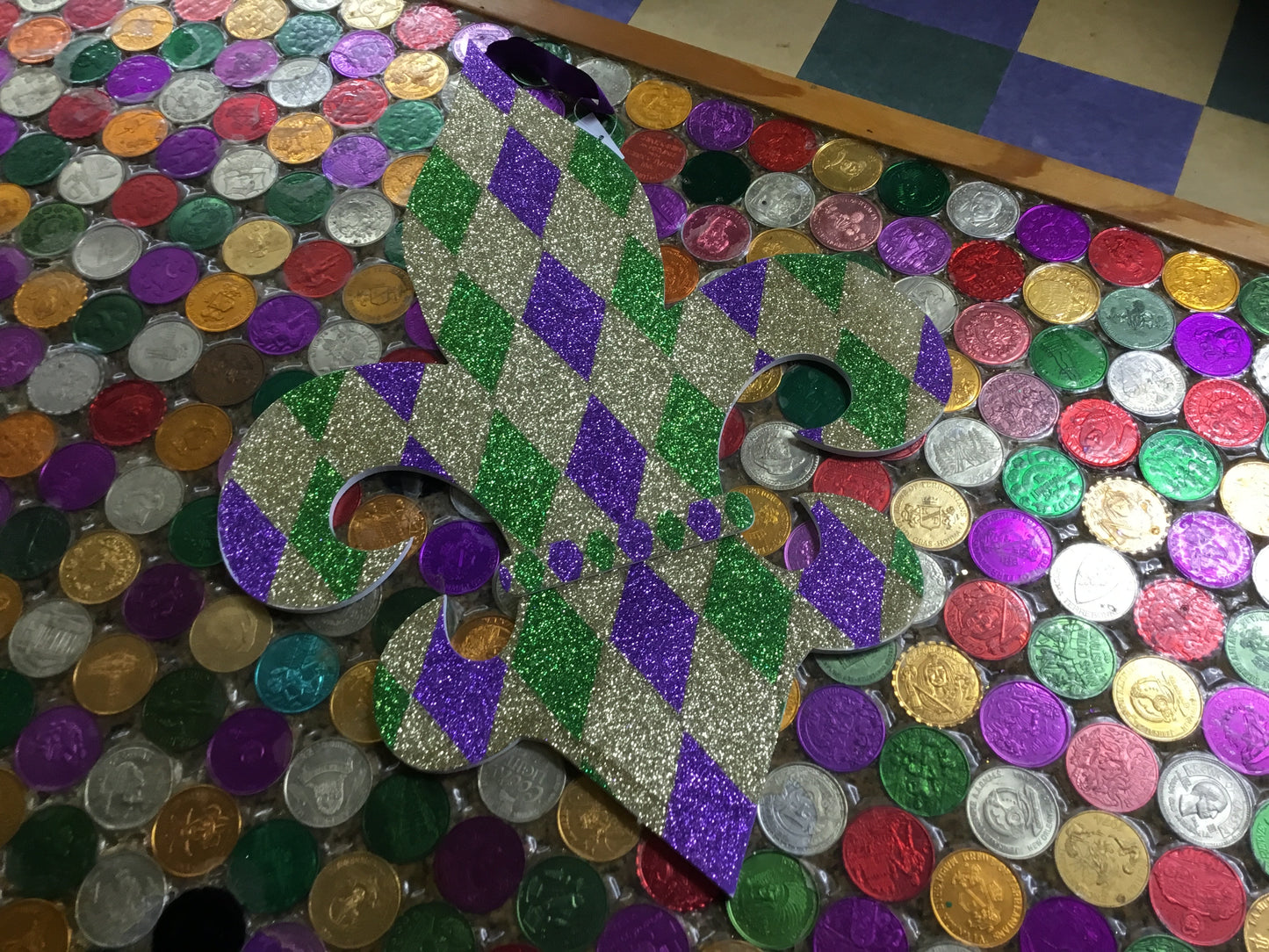 GLITTER FLEUR DE LIS DOOR HANGER