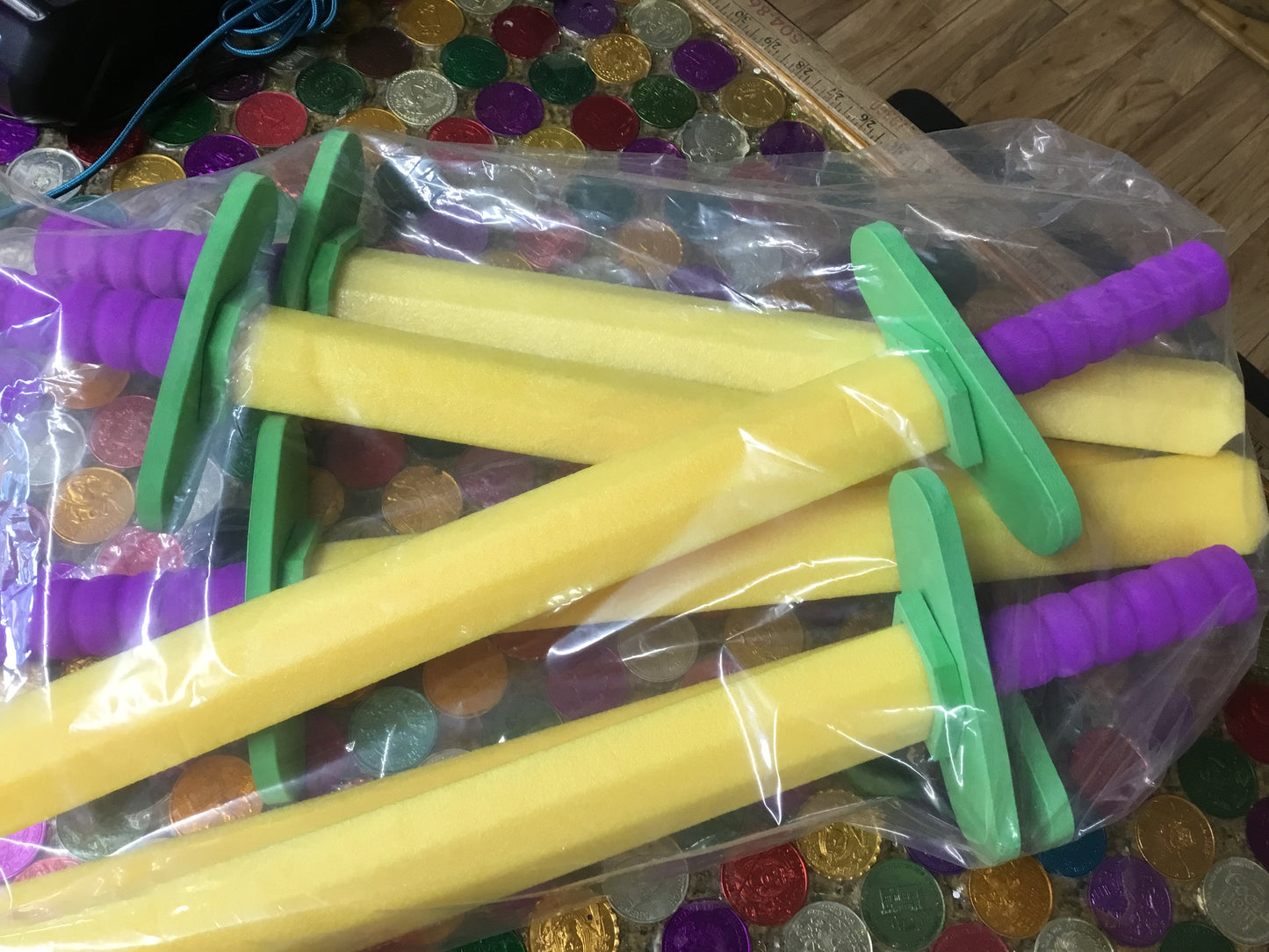 CASE MARDI GRAS FOAM SWORD 20 BAGS