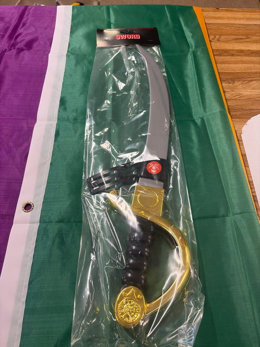 PIRATE SWORD WITH GOLD HANDLE