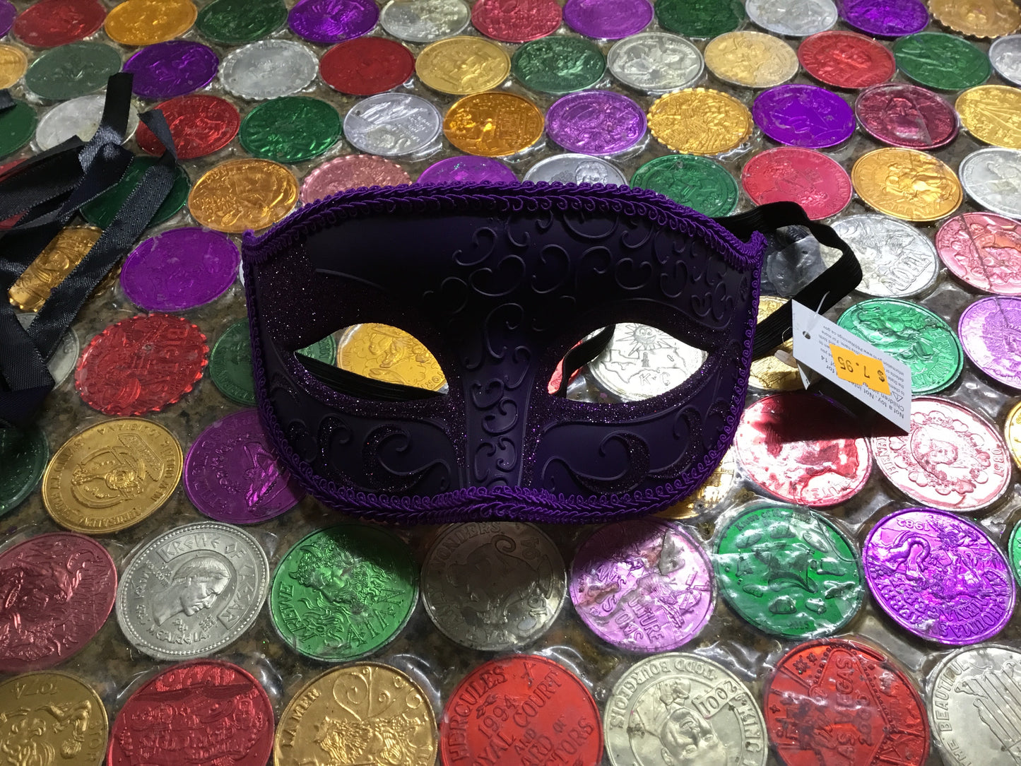 PURPLE EMBOSSED GLITTER TRIM HALF MASK