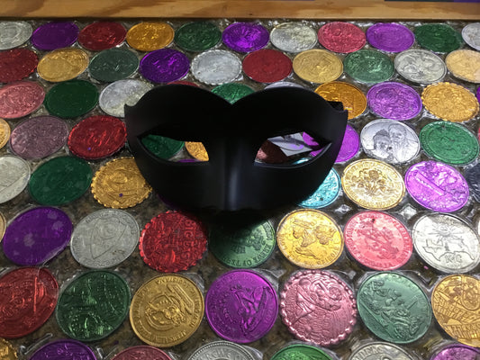 SMALL BLACK PLASTIC HALF MASK