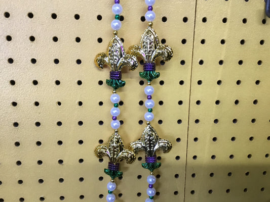 MARDI GRAS FLEUR DE LIS ON PEARL BEAD
