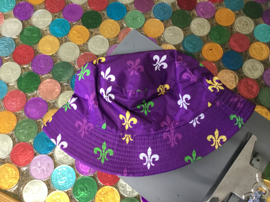 FLEUR DE LIS BUCKET HAT