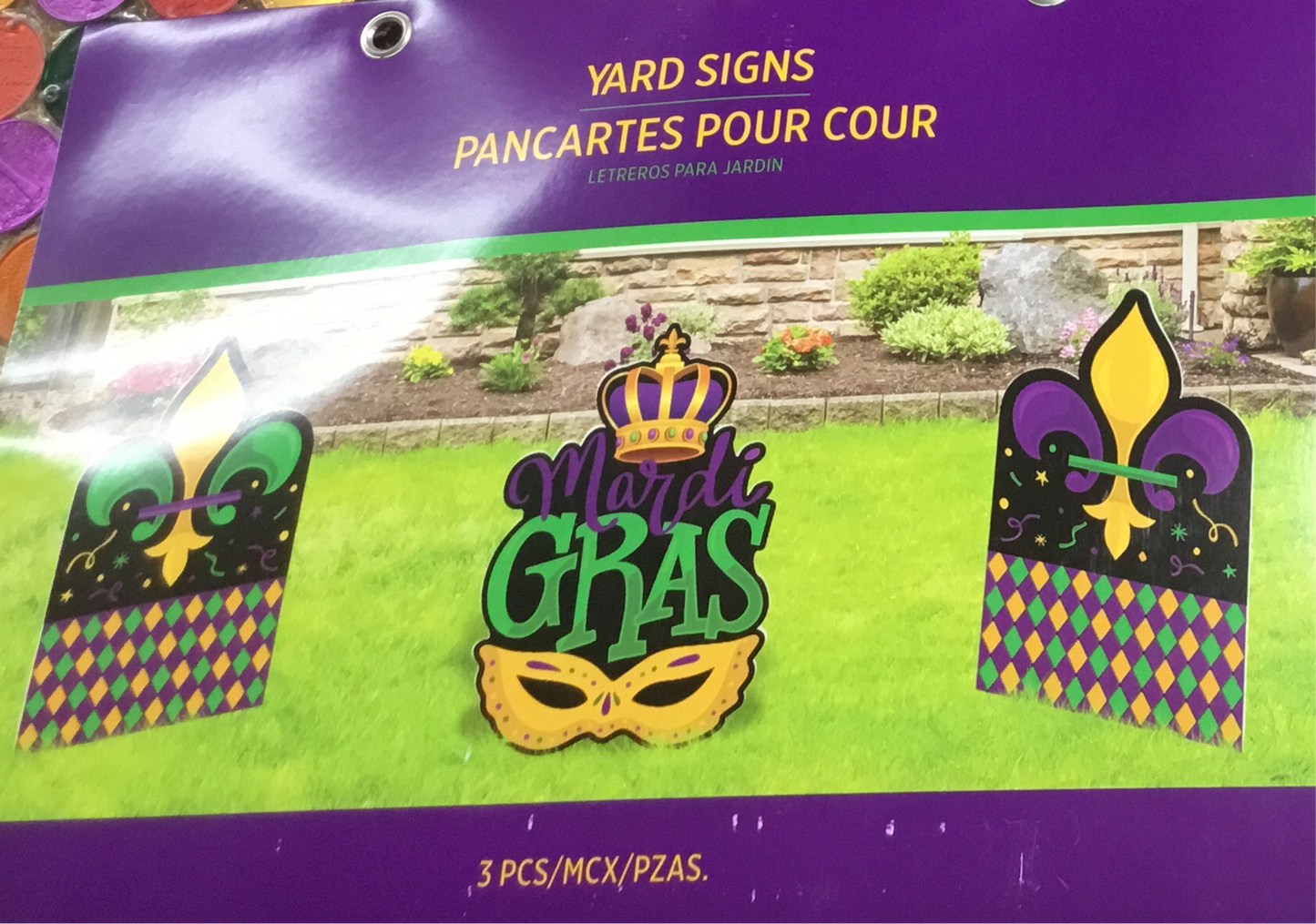 MARDI GRAS LAWN SIGNS